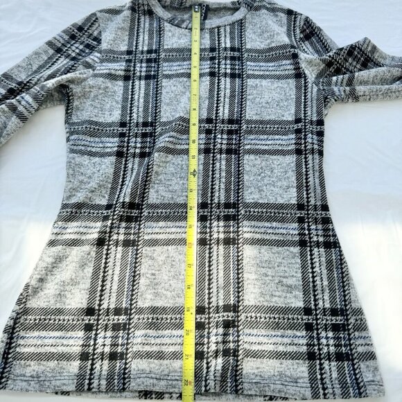 Colori Women’s Sweater Grey And Blue Plaid 3/4 Sleeves Size Small (27” Waist) - Picture 9 of 11